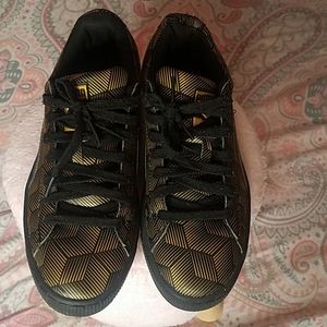 LIMITED EDITION puma sneakers